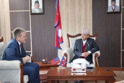 उपप्रधानमन्त्री खड्का र अमेरिकी राजदूतबीच भेटवार्ता